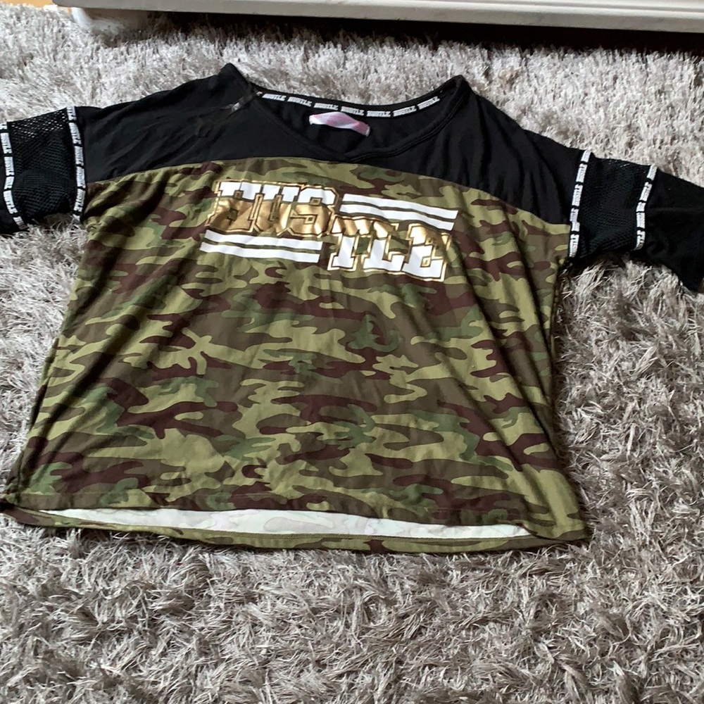 No Boundaries- Hustle Shirt